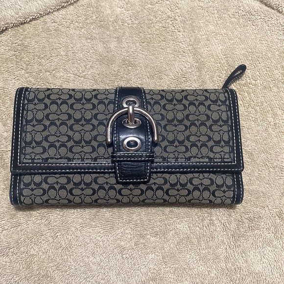 Vintage Coach signature wallet excellent condition - Picture 1 of 8